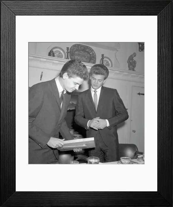 Framed Print : Photo of Everly Brothers Framed Print : Photo of Everly Brothers