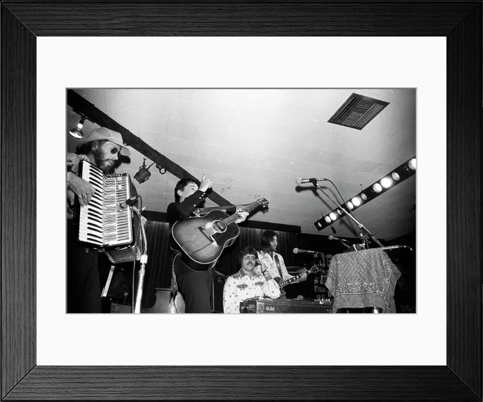 Framed Print : Photo of Ely Joe Framed Print : Photo of Ely Joe