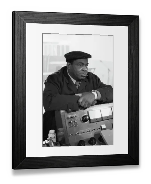 Framed Print : Photo of Willie Dixon Framed Print : Photo of Willie Dixon