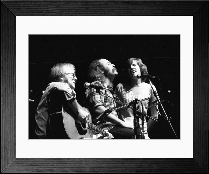 Framed Print : Photo of Crosby Stills & Nash