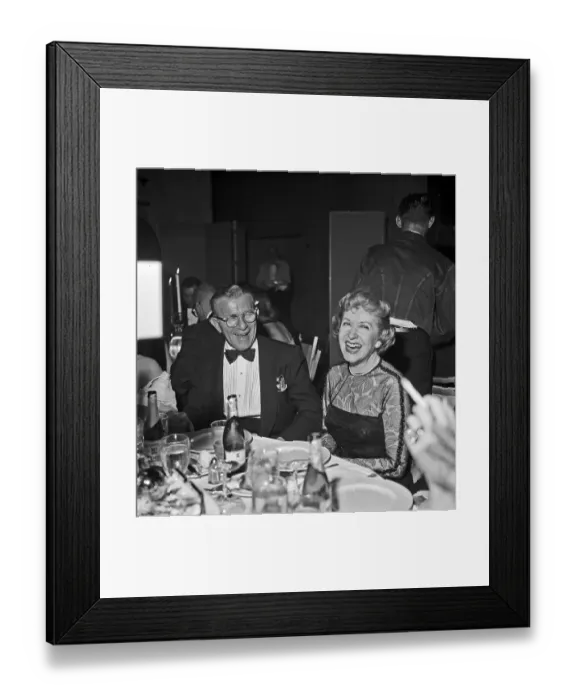 Framed Print : Photo of George Burns Framed Print : Photo of George Burns