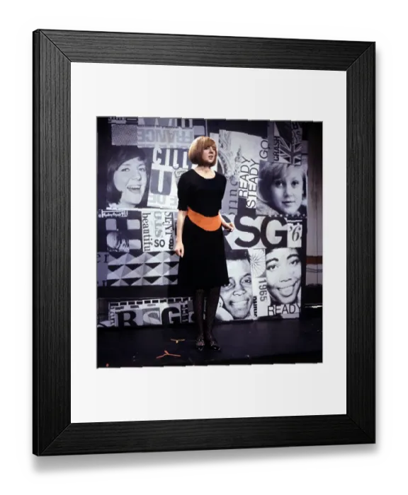 Framed Print : Photo of Cilla Black Framed Print : Photo of Cilla Black