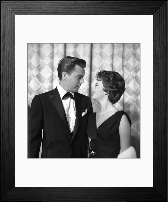 Framed Print : Natalie Wood And Robert Wagner Framed Print : Natalie Wood And Robert Wagner