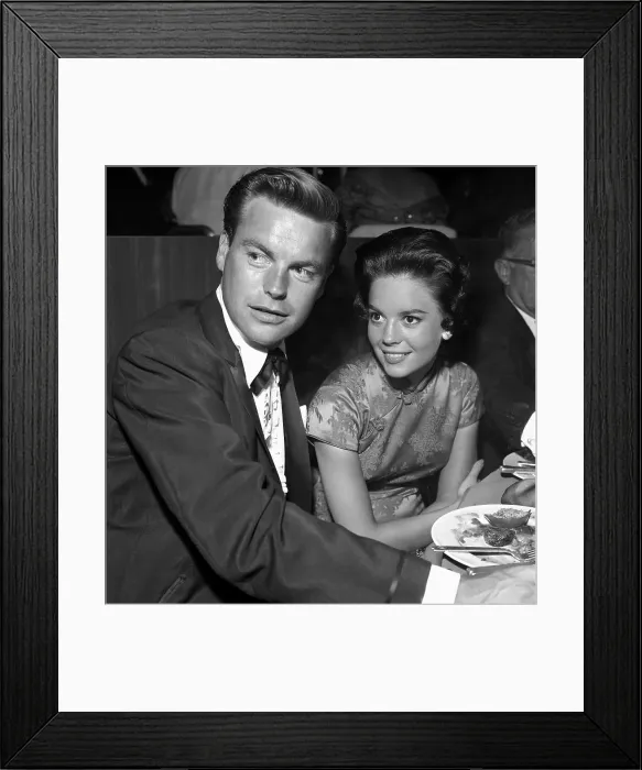 Framed Print : Natalie Wood And Robert Wagner Framed Print : Natalie Wood And Robert Wagner