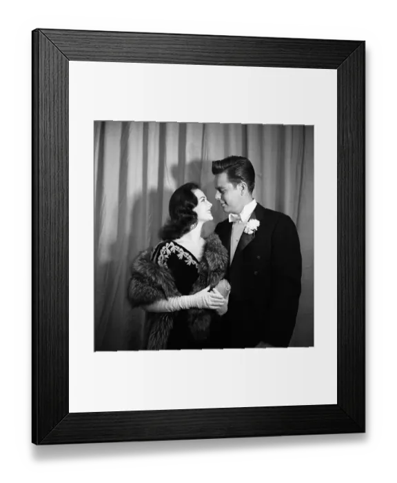 Framed Print : Natalie Wood And Robert Wagner Framed Print : Natalie Wood And Robert Wagner