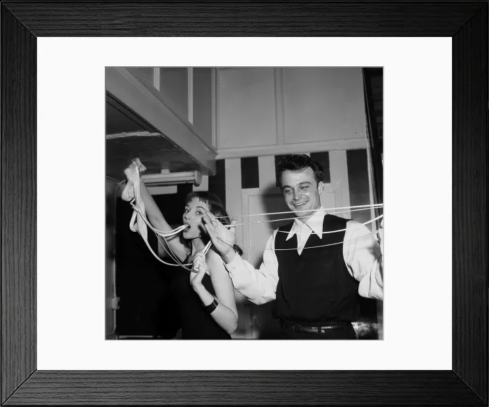 Framed Print : Vikki Dougan Framed Print : Vikki Dougan
