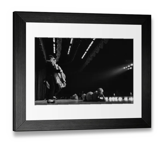 Framed Print : Las Vegas Entertainment