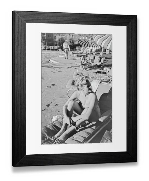 Framed Print : Sunbathing In Las Vegas