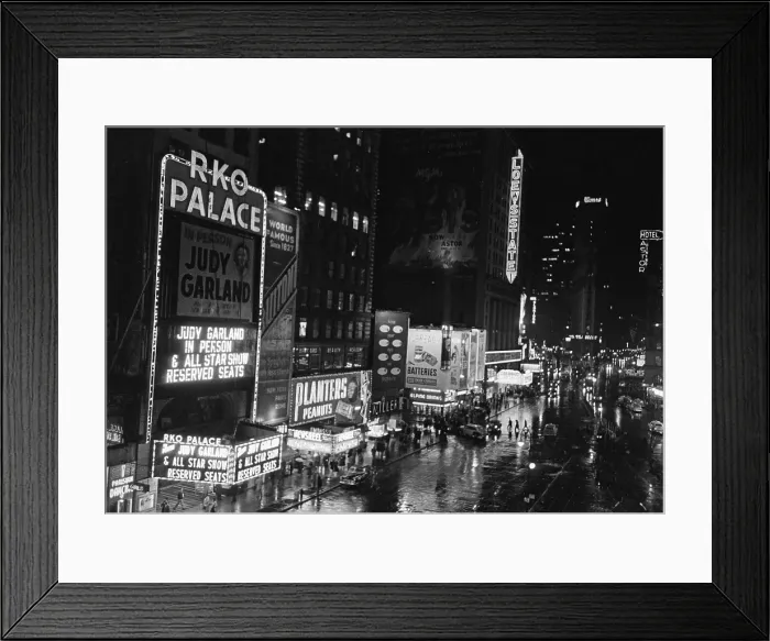 Framed Print : Times Square At Night Framed Print : Times Square At Night