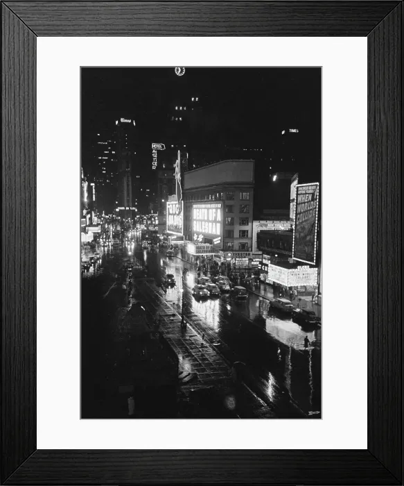 Framed Print : Times Square At Night Framed Print : Times Square At Night