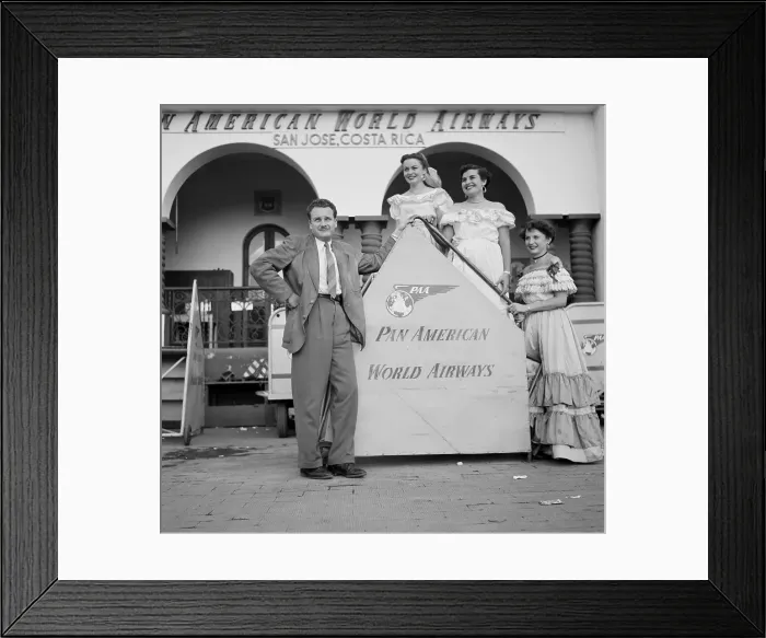Framed Print : Pan American World Airways Framed Print : Pan American World Airways