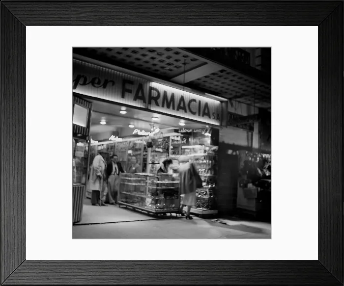Framed Print : Mexico City Street Scenes Framed Print : Mexico City Street Scenes