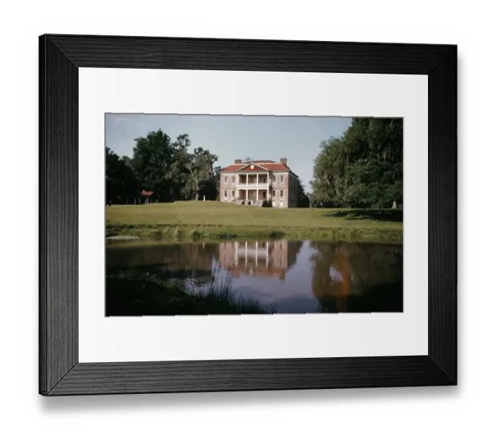 Framed Print : A Pre Civil War Plantation House Framed Print : A Pre Civil War Plantation House