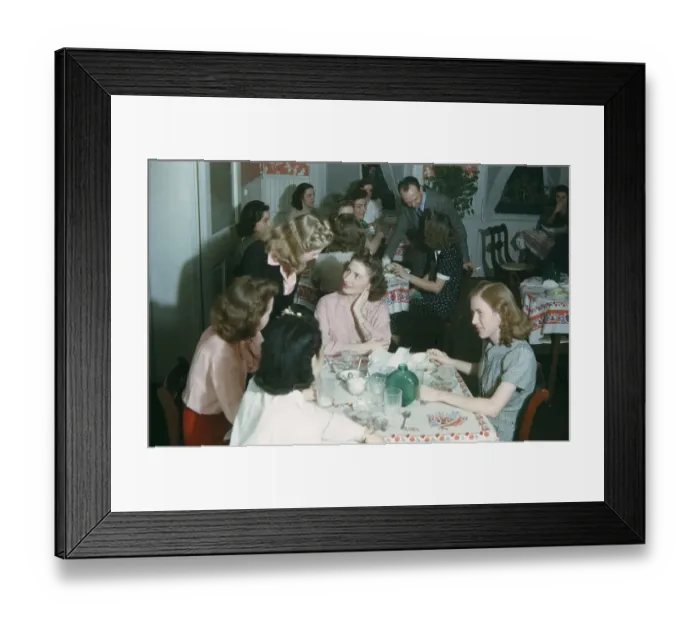 Framed Print : Women at Lunch in 1940 Framed Print : Women at Lunch in 1940