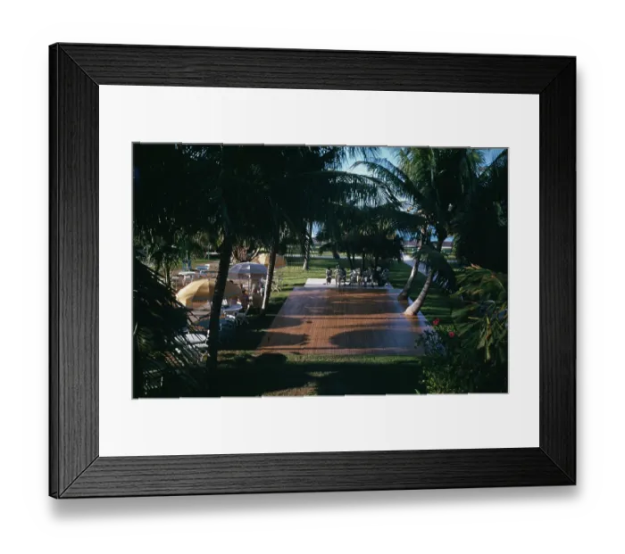 Framed Print : NASSAU, BAHAMAS Framed Print : NASSAU, BAHAMAS