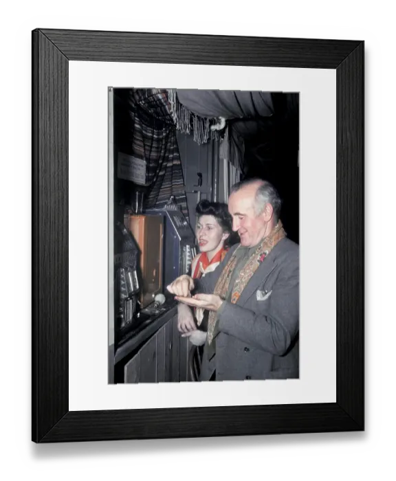 Framed Print : El Rancho Vegas Framed Print : El Rancho Vegas