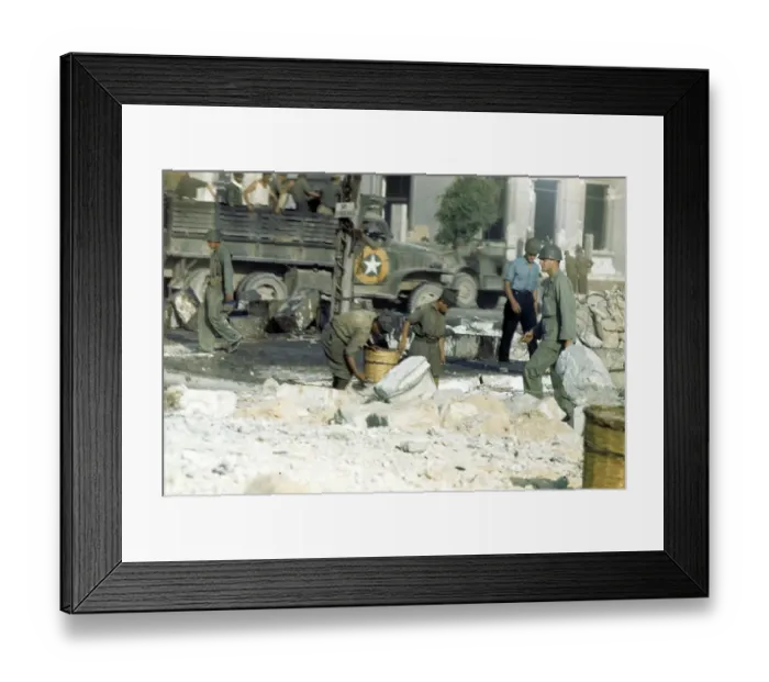Framed Print : ALLIED INVASION OF SICILY DURING WWII Framed Print : ALLIED INVASION OF SICILY DURING WWII