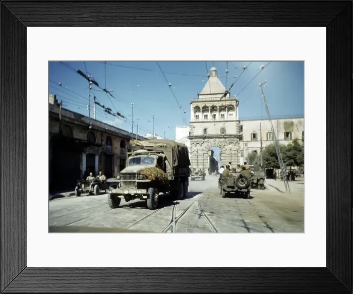 Framed Print : ALLIED INVASION OF SICILY DURING WWII Framed Print : ALLIED INVASION OF SICILY DURING WWII