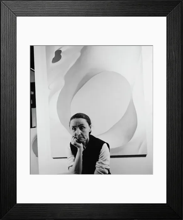 Framed Print : Georgia O'Keeffe Framed Print : Georgia O'Keeffe