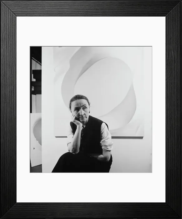 Framed Print : Georgia O'Keeffe Framed Print : Georgia O'Keeffe