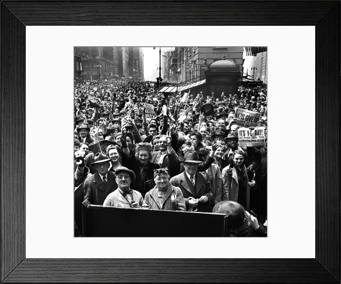 Framed Print : V-E Day In Times Square Framed Print : V-E Day In Times Square