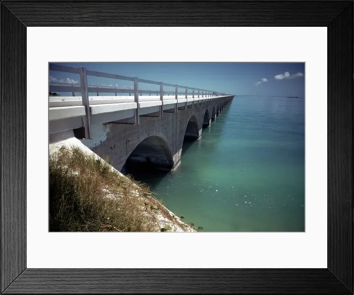 Framed Print : SEVEN MILE BRIDGE Framed Print : SEVEN MILE BRIDGE