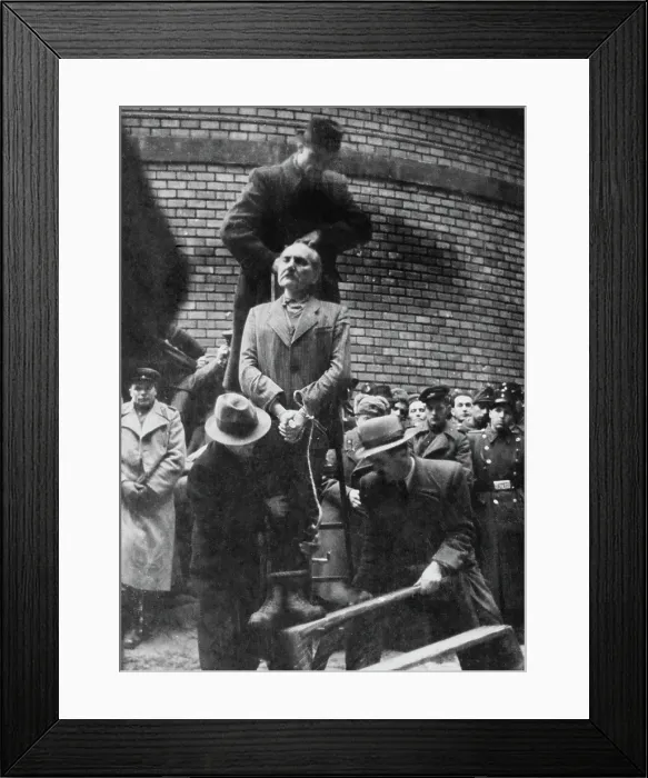 Framed Print : Nazi Trials In Budapest