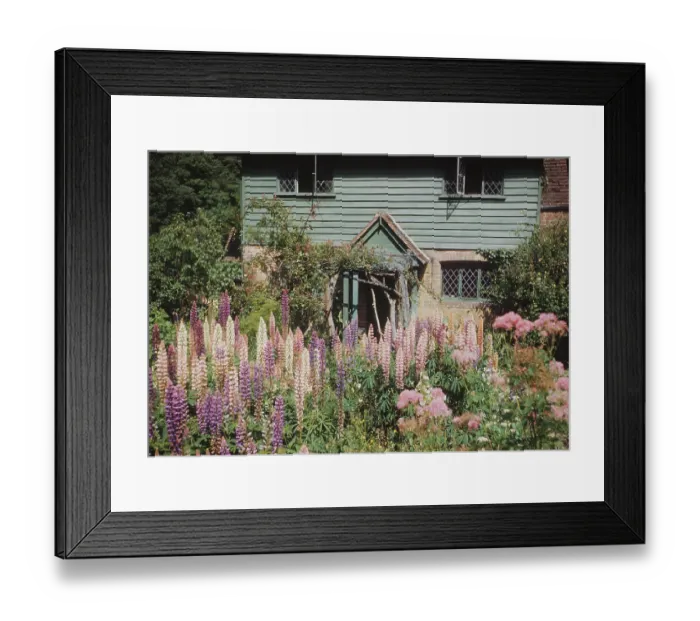 Framed Print : An English Country Garden