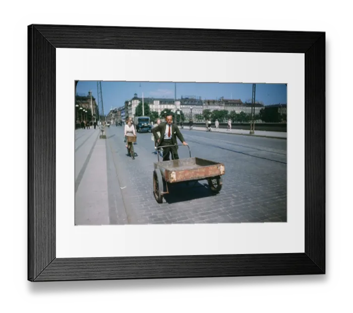 Framed Print : CYCLISTS IN COPENHAGEN Framed Print : CYCLISTS IN COPENHAGEN