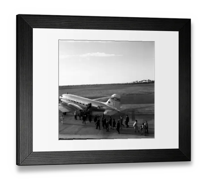 Framed Print : Pan Am. CIRCA 1947: Passengers board a Pan American Airways clipper circa 1947 Framed Print : Pan Am. CIRCA 1947: Passengers board a Pan American Airways clipper circa 1947