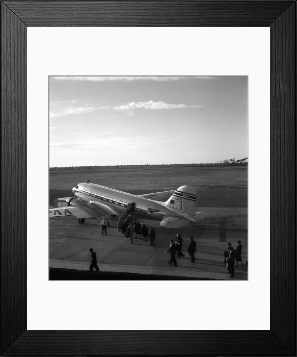 Framed Print : Pan Am. CIRCA 1947: Passengers board a Pan American Airways clipper circa 1947 Framed Print : Pan Am. CIRCA 1947: Passengers board a Pan American Airways clipper circa 1947