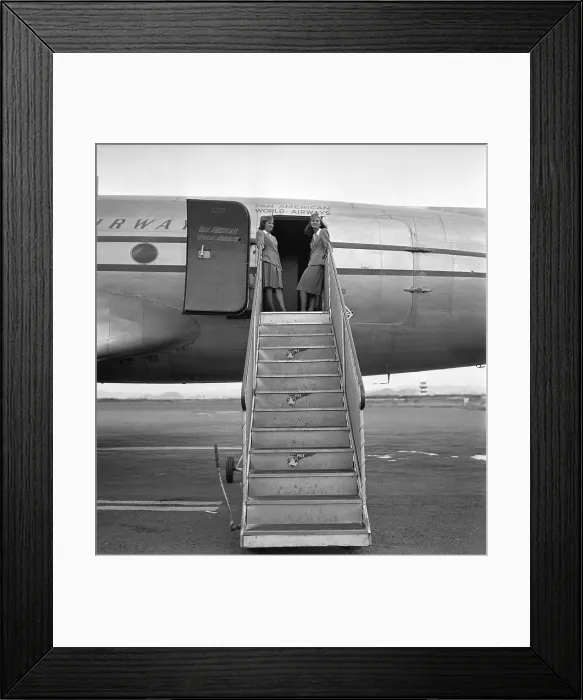 Framed Print : Pan Am. SAN JUAN, PUERTO RICO - CIRCA 1947: Pan American Airways Stewardess Framed Print : Pan Am. SAN JUAN, PUERTO RICO - CIRCA 1947: Pan American Airways Stewardess