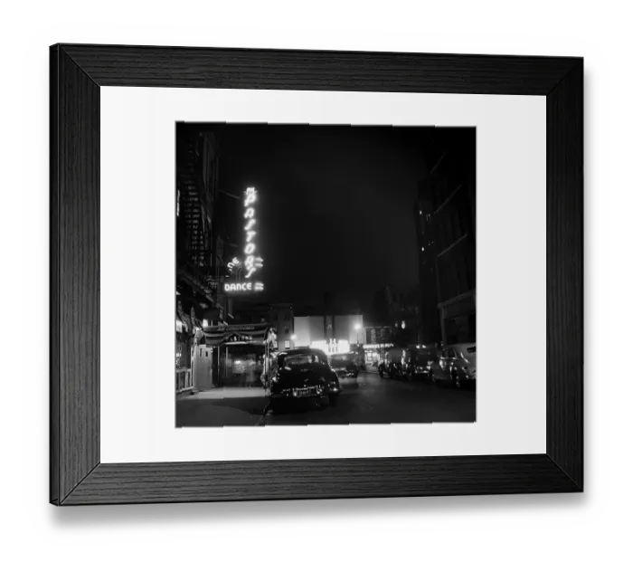 Framed Print : New York City Street Scenes Framed Print : New York City Street Scenes