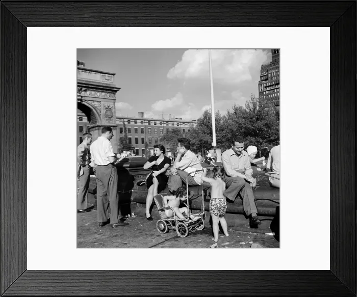 Framed Print : New York City Street Scenes Framed Print : New York City Street Scenes
