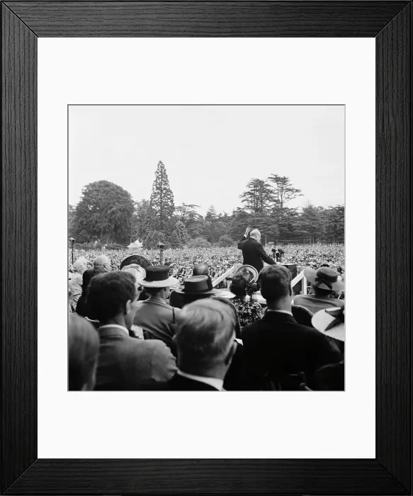 Framed Print : Winston Churchill Framed Print : Winston Churchill
