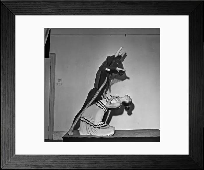 Framed Print : Martha Graham's Errand Of The Maze