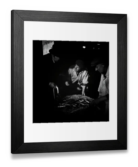 Framed Print : London Markets, 1940s Framed Print : London Markets, 1940s