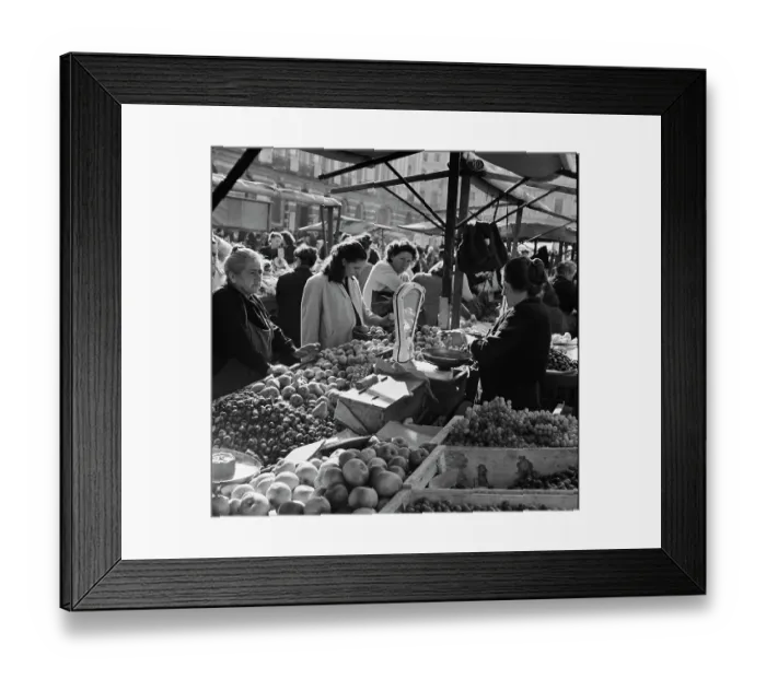 Framed Print : London Markets, 1940s Framed Print : London Markets, 1940s