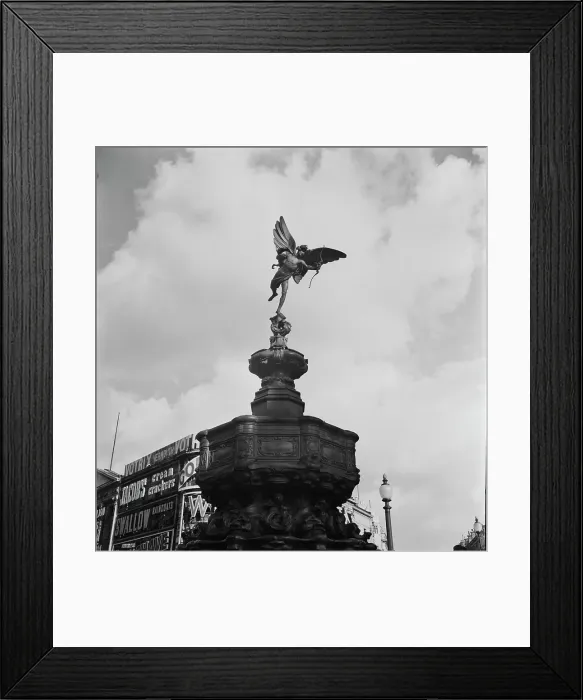 Framed Print : Shaftesbury Memorial Fountain Framed Print : Shaftesbury Memorial Fountain