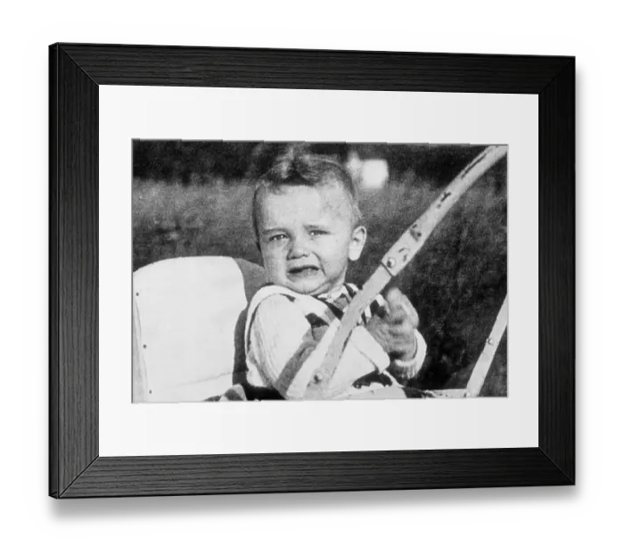 Framed Print : Arnold Schwarzenegger Framed Print : Arnold Schwarzenegger