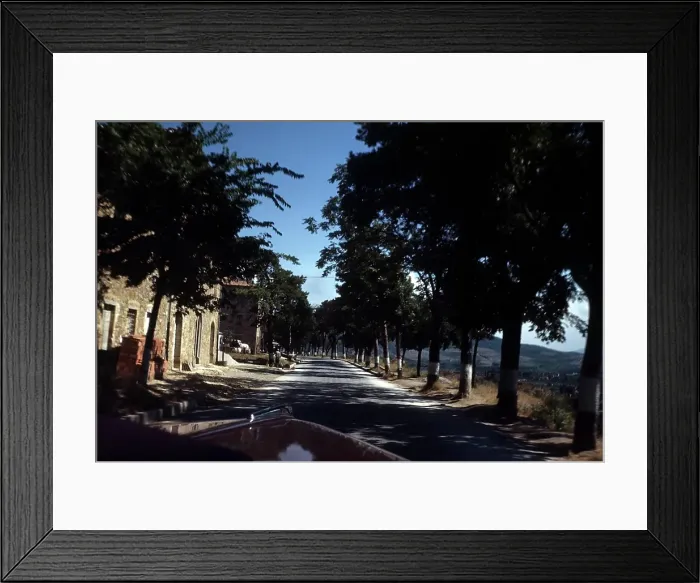 Framed Print : ENROUTE TO ASSISI FROM FLORENCE, ITALY Framed Print : ENROUTE TO ASSISI FROM FLORENCE, ITALY