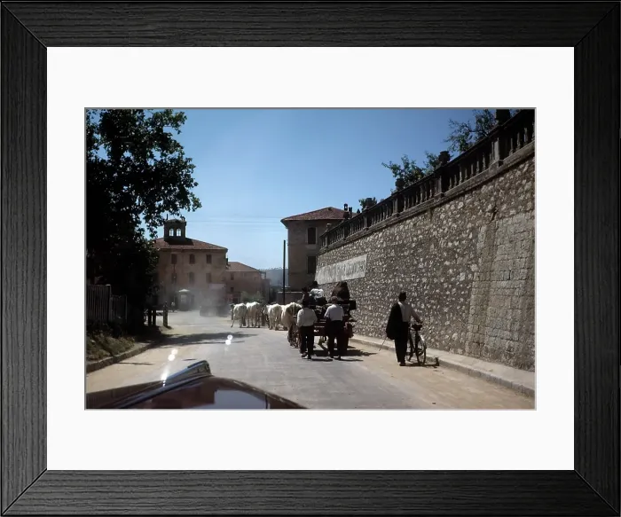 Framed Print : ENROUTE TO PERUGIA FROM ASSISI, ITALY Framed Print : ENROUTE TO PERUGIA FROM ASSISI, ITALY