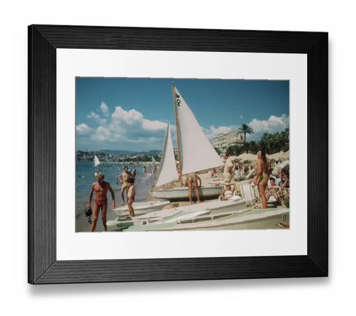 Framed Print : CANNES FRANCE Framed Print : CANNES FRANCE