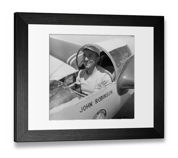 Framed Print : Gliding competition Framed Print : Gliding competition