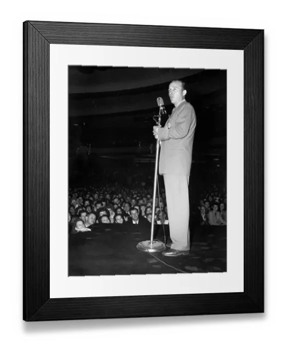 Framed Print : Singer and Actor Bing Crosby Framed Print : Singer and Actor Bing Crosby