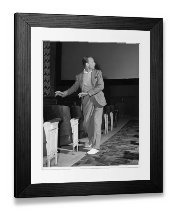 Framed Print : Photo of Fred Astaire Framed Print : Photo of Fred Astaire