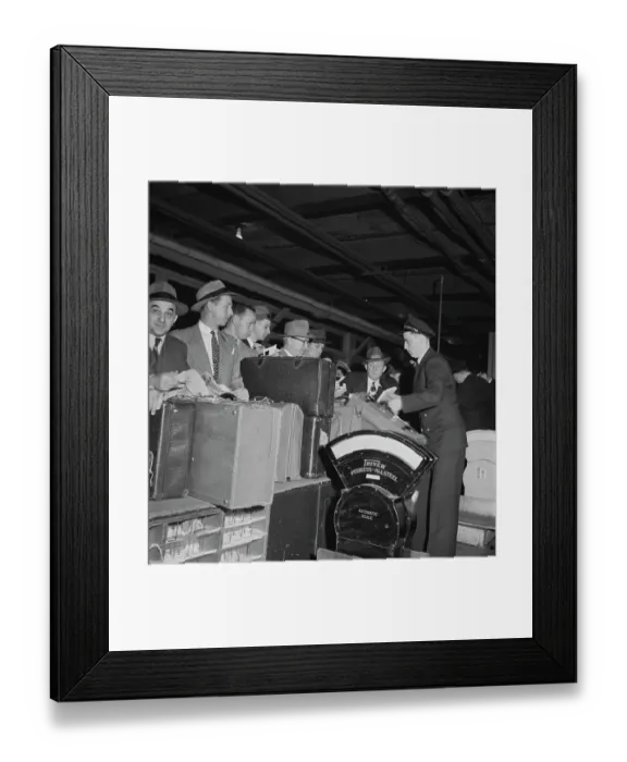Framed Print : Flagship Philadelphia, Lockheed Constellation Framed Print : Flagship Philadelphia, Lockheed Constellation