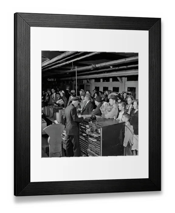 Framed Print : Flagship Philadelphia, Lockheed Constellation Framed Print : Flagship Philadelphia, Lockheed Constellation