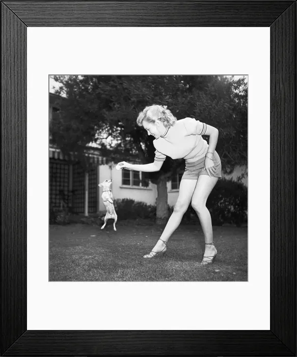 Framed Print : Marilyn Photo Session In Beverly Hills Framed Print : Marilyn Photo Session In Beverly Hills
