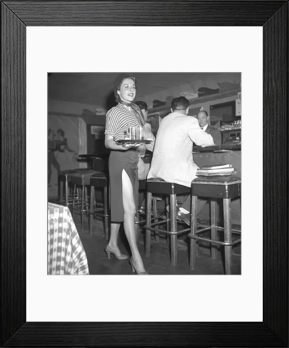 Framed Print : La Madelon Framed Print : La Madelon